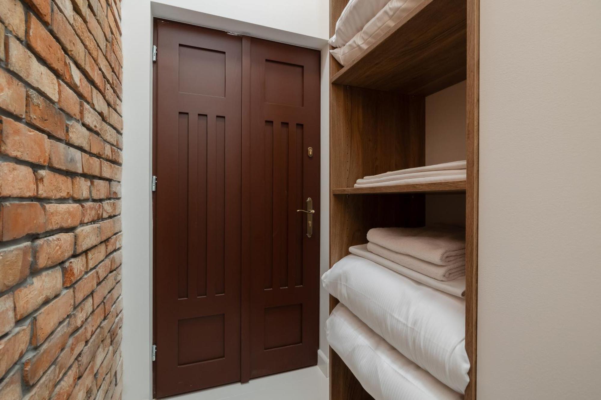 Dietla One Bedroom Apartments With Air Conditioning & Balcony By Noclegi Renters クラクフ エクステリア 写真